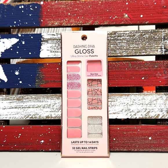 3 Sets of Press on Nail Strips - Picture 3 of 5